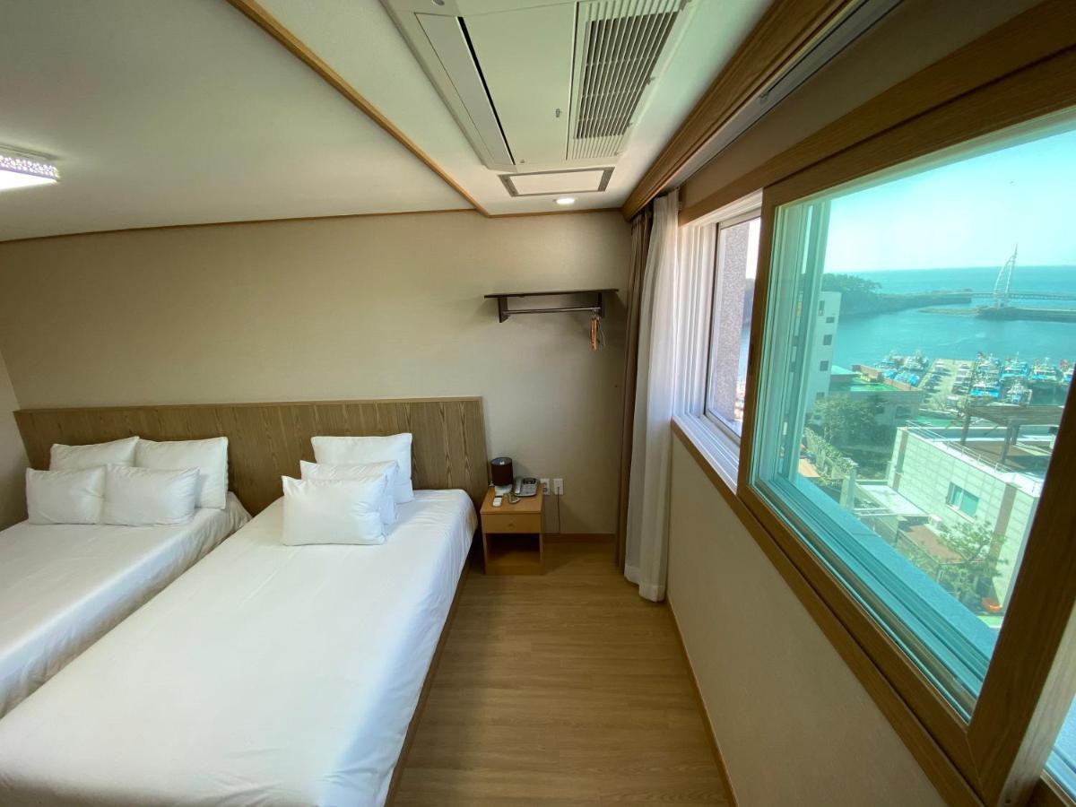 Seogwipo Dongwon Hotel Екстериор снимка